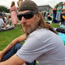 Iam looking for man who is loving and caring.Just simple hello to my inbox  will mean alot to me. Loyal one.