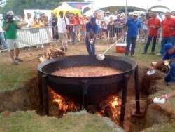 Cast iron fire pits tend to be durable, reliable, and easy to use and maintain. Cast Iron Cauldron Giant Cast Iron Cooking Cauldrons Jambalaya Pot Large Asian Exports Ltd Cast Iron Cooking Jambalaya Cooking Pot
