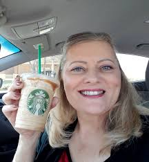 New year, renewed cravings. 🍵☕ From creamy lattes to refreshing smoothies,  find the drinks that will keep you coming back for more at Robinsons Otis.  🥤 #RobinsonsMalls #RobinsonsOtis #OurFavoritePlace