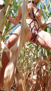 Kenikmatan perbudakan ladang jagung | xHamster