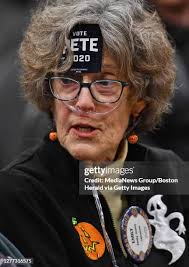 55 Emily Sawyer Photos & High Res Pictures