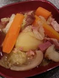 What is the best low country boil recipe? 37 Boiled Dinner Ideas Boiled Dinner New England Boiled Dinner Ham And Cabbage