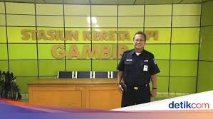 Mengemukakan perintah pemilikan semula daripada bank atau daripada mahkamah. Dirut Kai Pelayanan Kereta Di Ri Sudah Setara Malaysia Dan Singapura