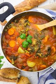 Gemusesuppe Mit Quinoa Und Grunkohl Vegan Heaven Rezept Rezepte Nahrstoffreiche Rezepte Vegane Suppe