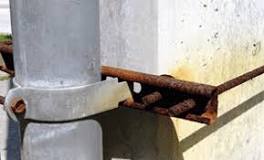 In Contact with Other Metals