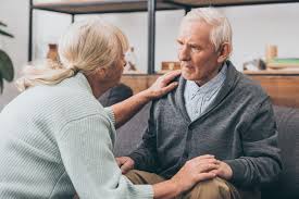 Boala alzheimer este o boala lent progresiva a creierului care este caracterizata prin insuficienta de memorie și, eventual, de multi oameni de stiinta cred ca boala alzheimer rezulta de la o creștere a producției sau acumularea de o proteina specifica, în creier, care duce la moartea celulelor nervoase. Dementa Totul Despre Cauze Simptome Tratament