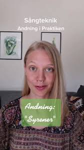 Hur använder Olivia Lobato luften i "Syrener"? Här går vi in i detalj och  lyssnar på var och hur hon andas! Efter det här klippet kan du lyssna på  hela refrängen och lägg märke till var hon andas ...