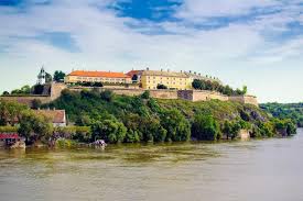 Novi sad is the second largest city in serbia and the capital of the autonomous province of vojvodina. Festung Petrovaradin In Novi Sad Serbien Franks Travelbox