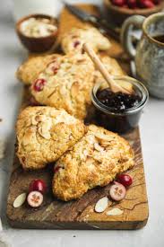 (skɒn, skəʊn) a light plain doughy cake made from flour with very little fat, cooked in an oven or (esp originally) on a griddle, usually split open and buttered (skɒn) australian a slang word for head (def. Persimmon Scone Recipe Lemons Anchovies