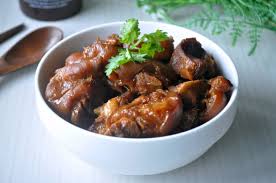 Si ya estás cansado de los mismos platillos, prueba cualquiera de estas recetas de cerdo, podrás consentir a tu familia a la hora de la comida. 5 Recetas Carne De Cerdo Guisada Faciles Y Buen Sabor 2020