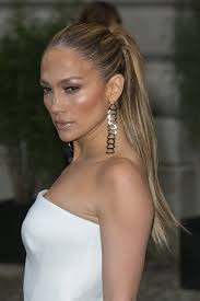 Red hair color idea for girls: Jennifer Lopez With Blond Highlights In 2014 How To Do Summer Hair Highlights Right According To Jennifer Lopez Popsugar Beauty Photo 13