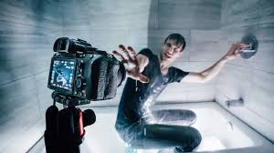 In past few years, selfies have become quite a trend and the word selfie itself has even been added to the oxford dictionary. 3 Must Try Self Portrait Photography At Home Youtube