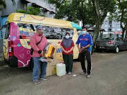 Residential building (apartment / condo) kampung pasir, kuala lumpur. Majlis Perwakilan Penduduk Lembah Pantai On Twitter Pada Hari Jumaat 23 Oktober 2020 Mpp Zon Lembah Pantai Telah Memberi Sumbangan Alatan Sanitizer Dan Bahan Kimia Serta Perkakas Ppe Kepada Perumahan Apartment Delima