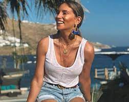 Xτες το βράδυ η αθηνά οικονομάκου έκανε μια αποκάλυψη που δεν περιμέναμε.η ίδια είπε στις διαδικτυακές της φίλες πόσα κιλά είναι. A8hna Oikonomakoy Pws Exase Ta Kila Ths Egkymosynhs Www Olivemagazine Gr