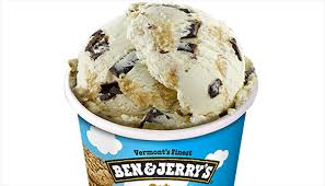 Un bambino di pochi giorni può rimanere a lungo nel seno perché si addormenta subito e rimane così, semplicemente aggrappandosi alla tetta, succhiando di tanto in tanto. Il Sapore Di Questo Ben E Jerry Aumenta La Fornitura Di Latte Materno Notizia
