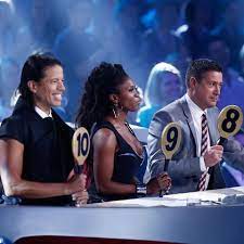 Strictly come dancing (informally known as strictly) is a british television dance contest in which celebrities partner with professional dancers to compete in mainly ballroom and latin dance. Strictly Come Dancing Umjubeltes Debut Fur Motsi Mabuse Gala De