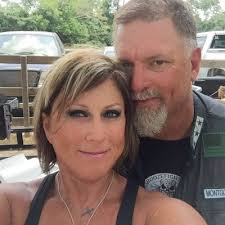 Jodi Etzel (@Jodilingram1962)