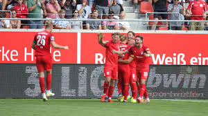 Dazu grashüpfer, wilde stunde, fußball ags und feriencamps. Premiere In Hohenberg Hallescher Fc E V Hallescher Fussball Club Halle Fussball 3 Liga Sachsen Anhalt