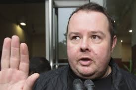 British snooker star Stephen Lee has charge dismissed for teaching without  permit at Hong Kong billiards hall