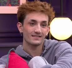 Star Academy : ascenseur émotionnel au château ! Marlène Schaff émue aux  larmes après une évaluation