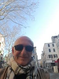 La famille Molla a l'immense tristesse de vous faire part du décès de Jean  Molla survenu le 03 octobre à l'âge de 90 ans. Enfant de Port de Bouc, il  s'est illustré