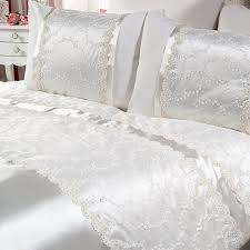 nevresim takimlari panosundaki pin