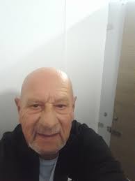 Here we go again. Have you ever tried peacefully going to the toilet  without a latch in a busy supermarket ? Yes,you have guessed right.....it's  Morrison's once again! I reckon some competitors