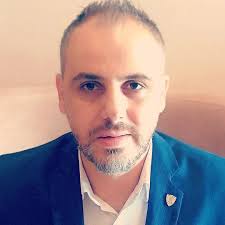 تزامنا مع اليوبيل الماسي لتأسيس نقابة المحامين الأردنيين، جلالة الملك  عبدالله الثاني يفتتح المقر الجديد للنقابة في منطقة جبل عمان. ويضم المقر  إدارة معهد تدريب المحامين، وقاعات التحكيم والوساطة، ومركز الدراسات  القانونية،