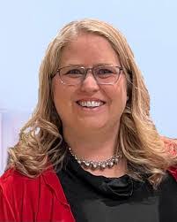 Tamara Holland's Instagram, Twitter & Facebook