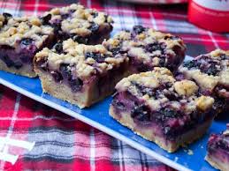 Lightly spray a cookie sheet with cooking spray. Trisha Yearwood S Best Dessert Recipes Trisha S Southern Kitchen Food Network