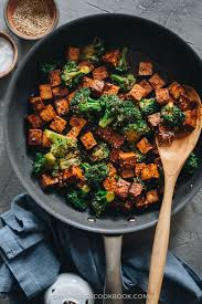 Add the peanut sauce and tofu to the pan and stir carefully with a spatula or wooden spoon. Tofu And Broccoli Stir Fry Omnivore S Cookbook