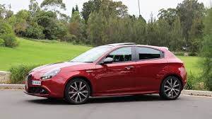 Explore the range of interior available on the giulietta. 2017 Alfa Romeo Giulietta Veloce Review Chasing Cars