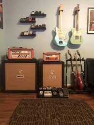 In this post, you will find 151 home recording studios which can be narrowed down by the number of computer monitors in the studio, room color, desk color, and instruments featured in the space. Cleaned Up The Gear Corner To Make Room For This New 212 Home Music Rooms Music Room Design Music Studio Room