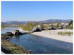 Orari treni da la spezia a ponte in valtellina, prezzi e migliori offerte per i trovare il collegamento ferroviario perfetto da la spezia a ponte in valtellina non è mai stato così facile: Dramma A La Spezia Crolla Ponte Albiano