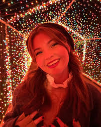 It has been a year since Sophie stopped having Covid and I could finally go  to her house and ask her to be my girlfriend. It was a long time coming, and