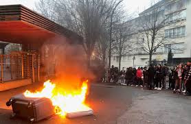 Val De Marne La Mobilisation Des Lyceens Embrase Tout Le Departement Le Parisien