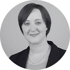 10 Female Salesforce Influencers You Need to Follow