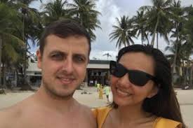 Robert Belko volil z Filipín