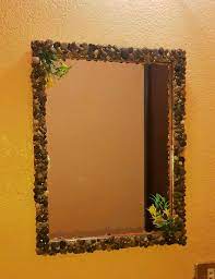 Portarretratos decorados marcos decorativos mosaicos decorando marcos piedras decorativas adornos manualidades recicladas manualidades te enseñamos cómo hacer y decorar 14 marcos de fotos caseros muy originales. Pin En Cuarto De Bano