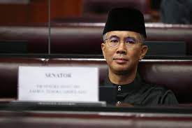 Malay (bahasa melayu / بهاس ملايو). Moratorium Finance Minister Asks Banks To Consider Abolishing Accrued Interest On Hp Loans