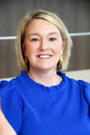 Casey Weatherly's Instagram, Twitter & Facebook