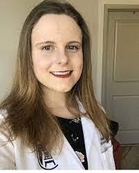 Dee Benefield's Instagram, Twitter & Facebook