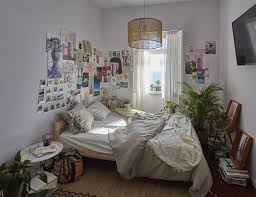 Pin Em Room