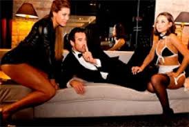 Nesta temporada nino é dono de um hotel. Nino Dolce Sincroguia Tv
