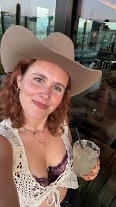 Singing about cowboys in a room with disco cowboy boots spinnin round and  round just hits different. Thanks for having me @softspotsongwriters and  @desertfivespotla !! Let’s do it again sometime. ...