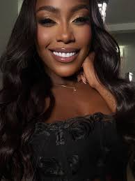 JOUSSWAIDI Y TATI LEUDO: UN EJEMPLO DE EMPRENDIMIENTO Y DETERMINACIÓN  FEMENINA. Jousswaidy y Tati Leudo son dos mujeres que no solo destacan por  su belleza, sino también por su inteligencia, creatividad y