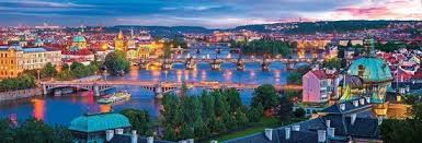 De zwarte met een tikkeltje goud geeft de vaas een eigen karakter. Bol Com Praag Panorama Tsjechie Puzzel 1000 Puzzel