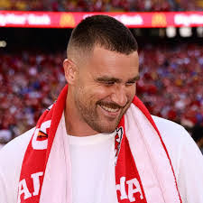 Danielle Ivey's Instagram, Twitter & Facebook