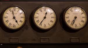 Tras una primera extensión del horario de verano durante todo el mes de marzo, se decretó el cambio de hora para las 00:00 del 7 de mayo, y en isla de pascua para las 22:00 del mismo día. Como Y Cuando Empezo El Cambio De Hora Espaciociencia Com