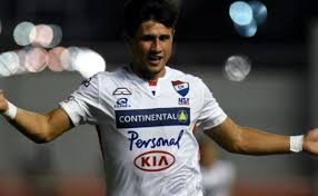 El monterrey informó ayer que el paraguayo presenta una. Asi Fue La Contratacion De Adam Bareiro En Rayados